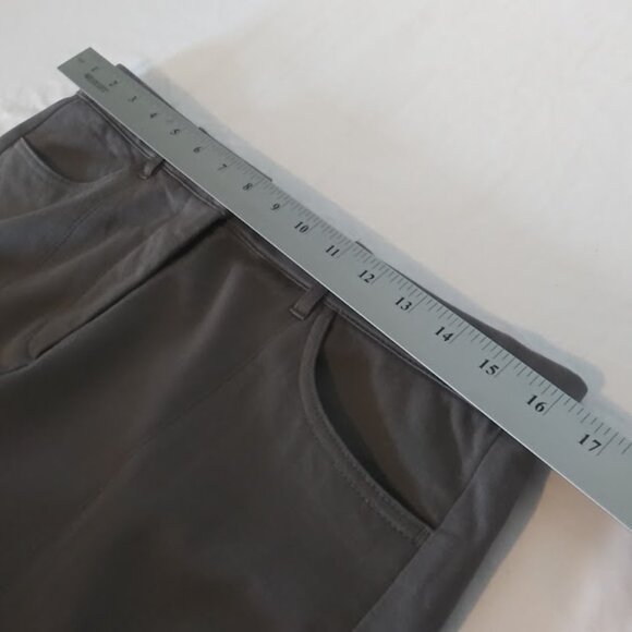 Isaac Mizrahi Live! women's size 10P gray pants - Picture 7 of 12